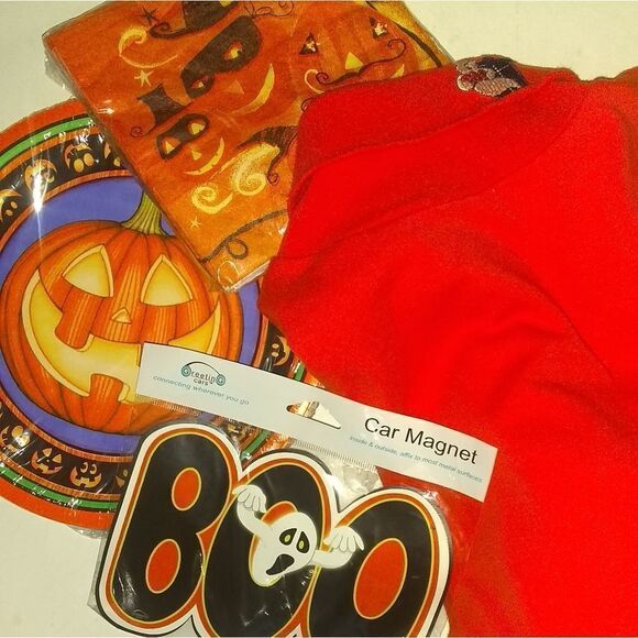 Halloween Turtleneck & Decor "BOO" Bundle - Picture 1 of 7